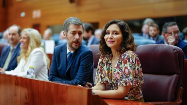 Ayuso agradece el cariño recibido tras perder a su bebé: «La vida es un regalo que empieza cada día»