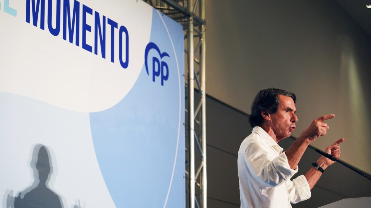 Aznar: «Si algo hice bien fue juntar todo lo que estaba a la derecha»