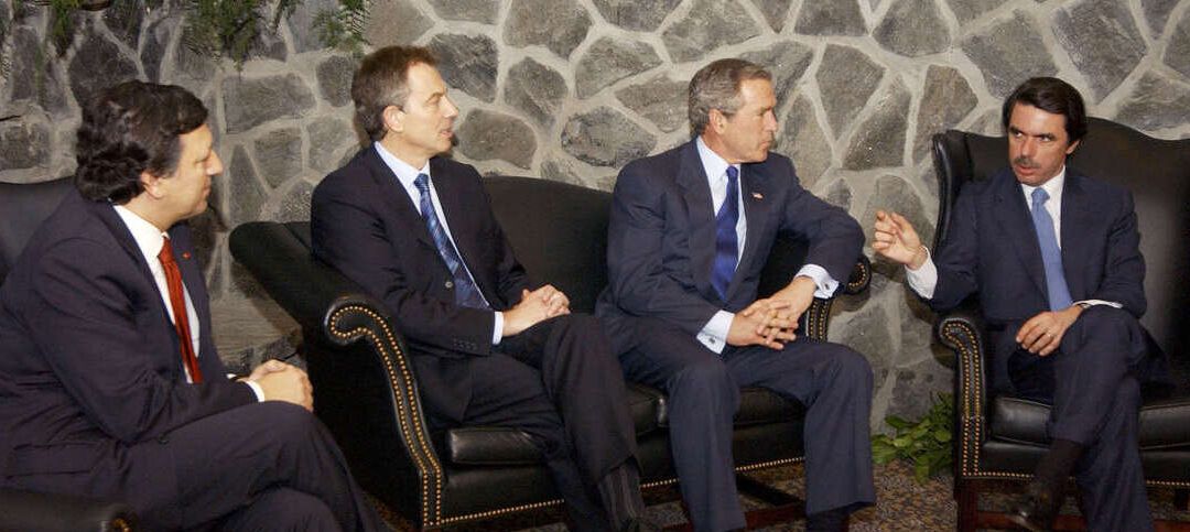 Bush y Blair espiaron al presidente Aznar