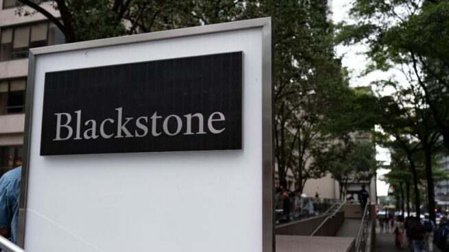 Blackstone se convierte en el primer banco de inversión que gestiona más de un billón de euros