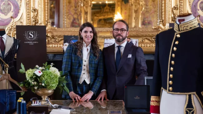 Agustín García, uniformes puntada a puntada