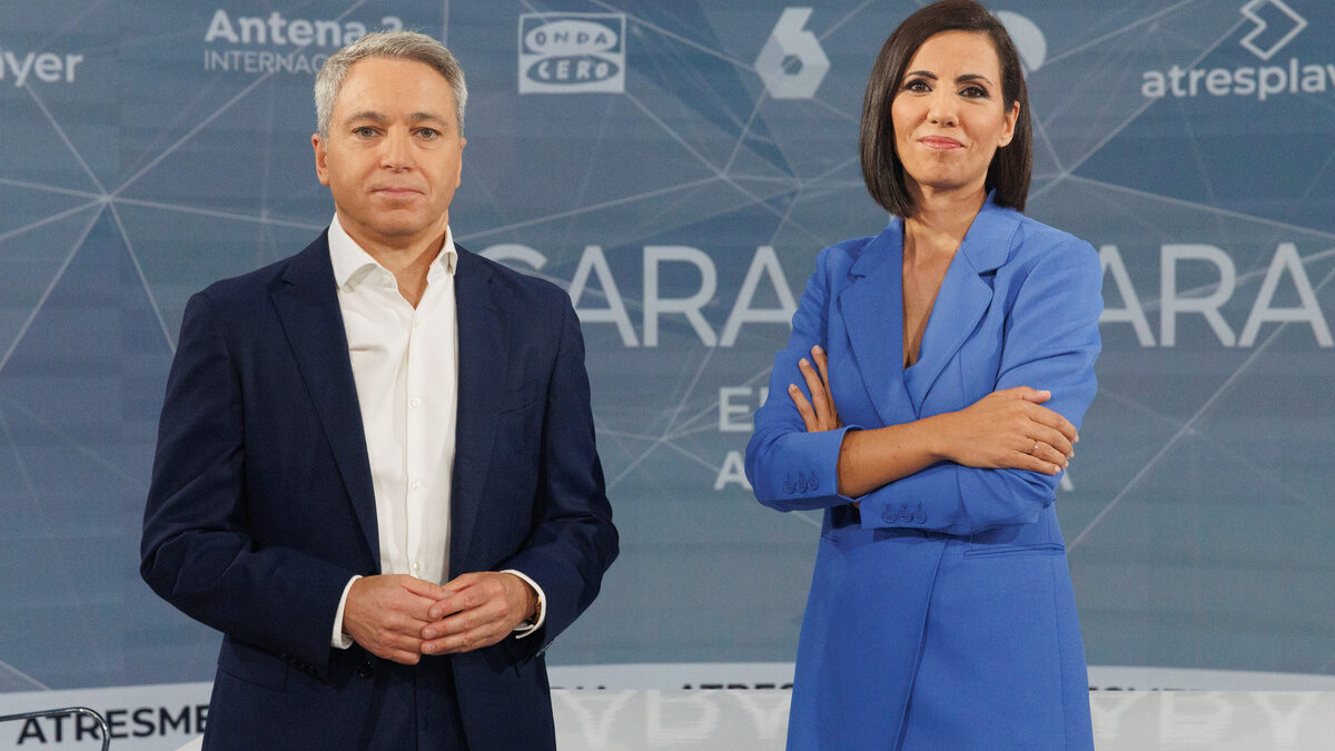 Arden las redes por el papel de Vicente Vallés y Ana Pastor en el debate electoral