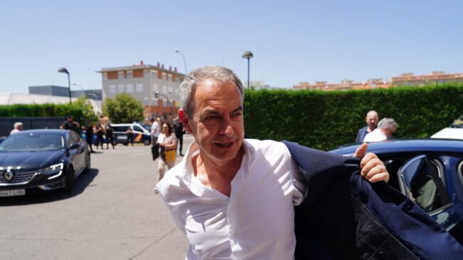 Zapatero asegura que «el centro-derecha ya no existe» y acusa al PP de «salirse del mapa»