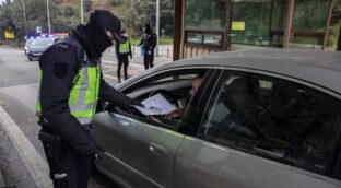 Esto es lo que obliga la DGT a llevar siempre en el coche