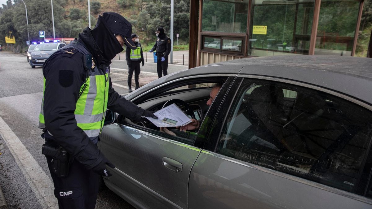 Esto es lo que obliga la DGT a llevar siempre en el coche