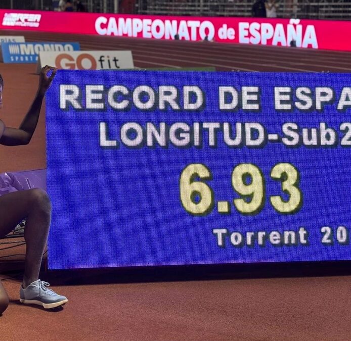 Un error de la Federación de Atletismo da 20 centímetros más a las marcas de triple salto