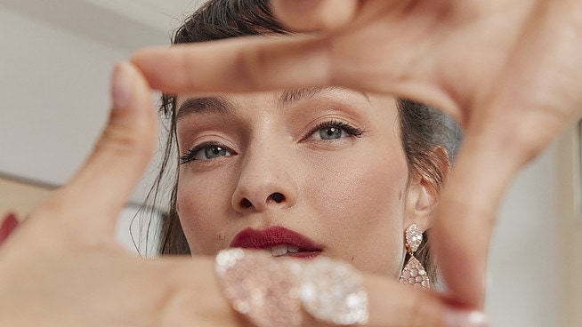 Los fijadores son el arma infalible para mantener el maquillaje intacto durante horas