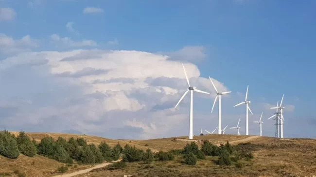 Municipios de El Maestrazgo (Teruel) defienden el parque eólico por temor a «desaparecer»