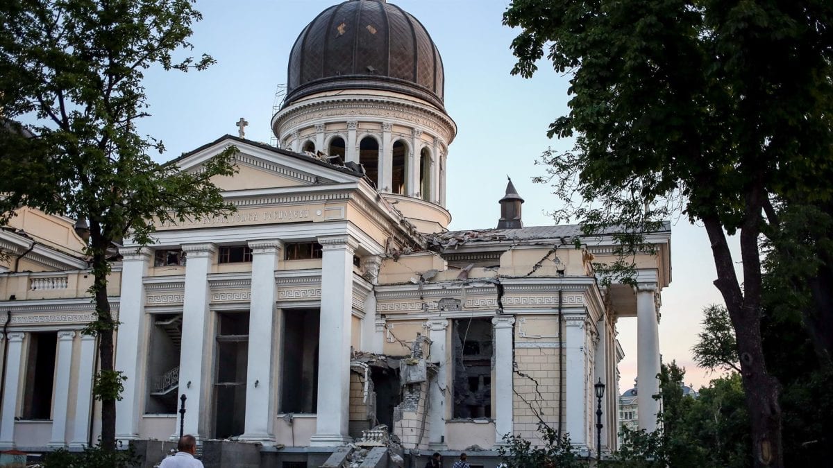 La UE denuncia un ‘nuevo crimen de guerra’ ruso tras el ataque a la Catedral de Odesa