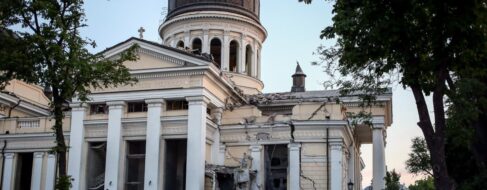 La UE denuncia un 'nuevo crimen de guerra' ruso tras el ataque a la Catedral de Odesa