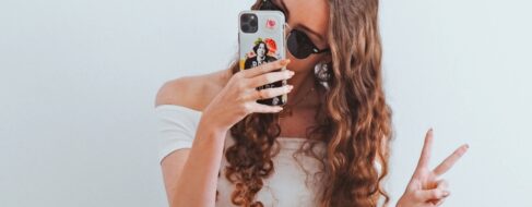 'Influencers' y publicidad encubierta: en el 77% de los casos no indican que están patrocinados