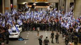 Miles de manifestantes israelíes intentan tomar el aeropuerto de Tel Aviv