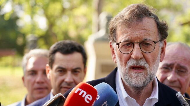 Rajoy, sobre la ausencia de Feijóo en el debate: «Ayer ganamos el encuentro»