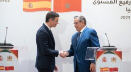 Sánchez charla con el primer ministro marroquí y pide impulsar «una relación más estrecha»
