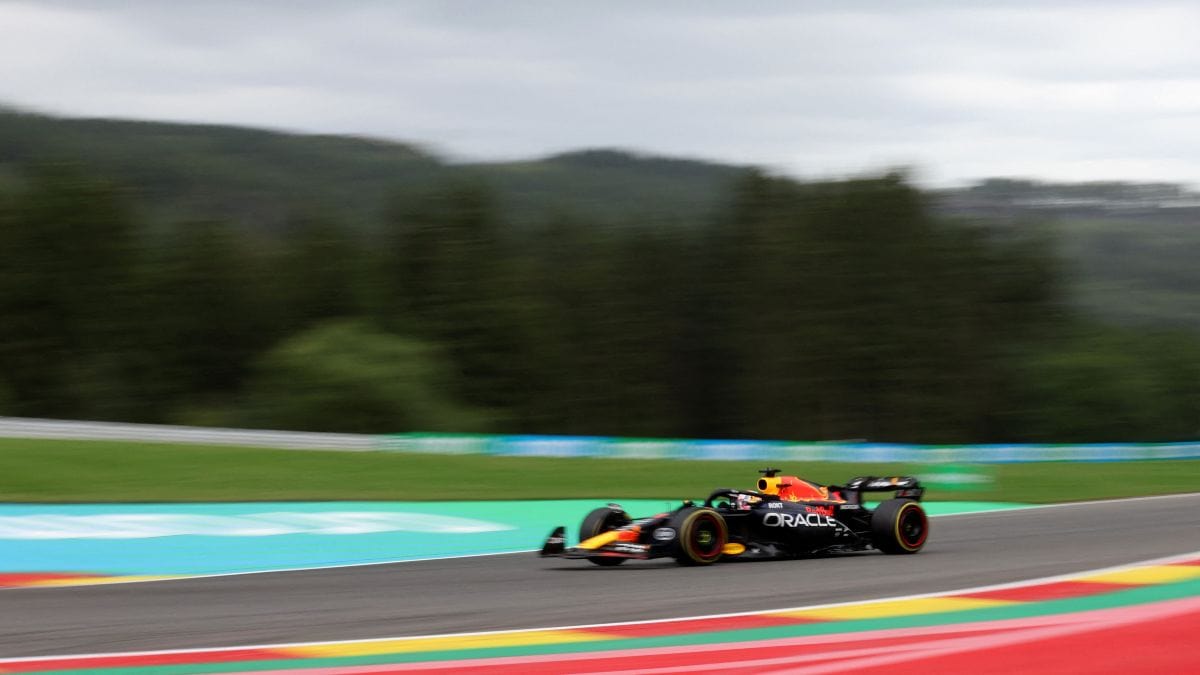 Max Verstappen arrasa en el GP de Bélgica y Alonso acaba quinto en el ecuador del Mundial