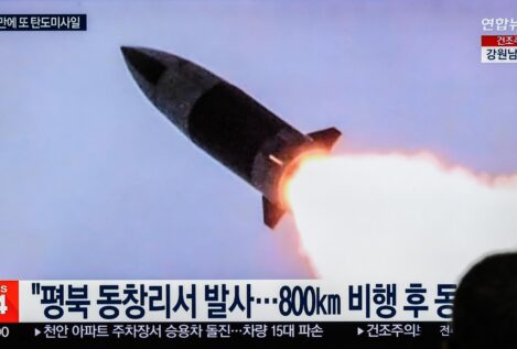 Corea del Norte lanza un misil balístico de largo alcance hacia el mar de Japón