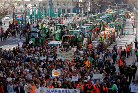 Los agricultores de Castilla y León llegan con sus tractores a Madrid para exigir ayudas por la sequía