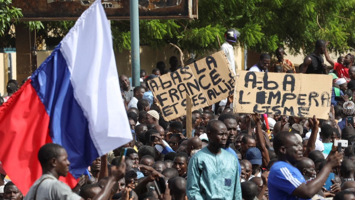 España suspende la cooperación con Níger tras el golpe de Estado
