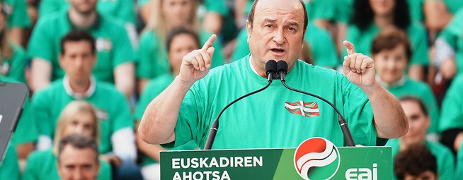 El PNV le traslada al PP que no iniciará ninguna conversación para la investidura de Feijóo