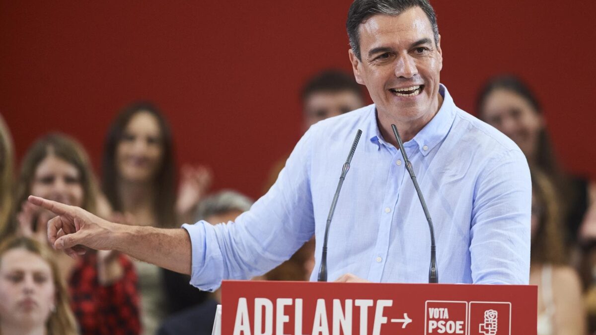 Pedro Sánchez alerta de que los pactos PP-Vox abren camino a la censura