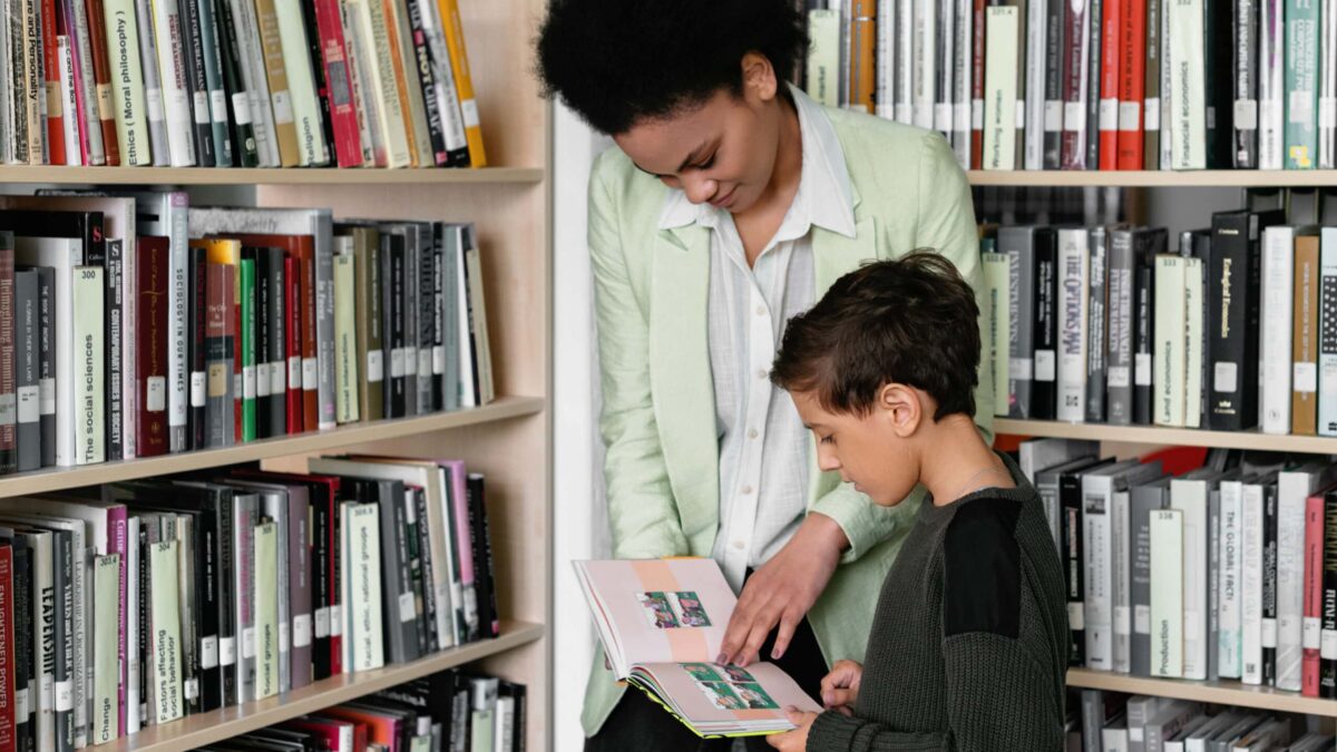 Decenas de profesores recurren a los clásicos para mejorar el nivel de lectura de los jóvenes