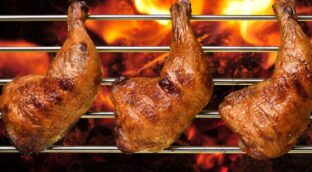 El muslo de pollo y otras mentiras biológicas de la gastronomía