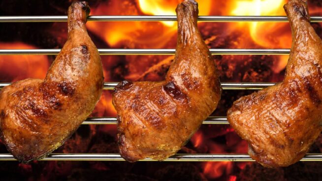El muslo de pollo y otras mentiras biológicas de la gastronomía