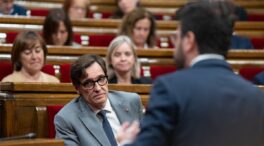 El PSC planea ofrecer a Junts y a ERC una quita de la deuda catalana con el FLA