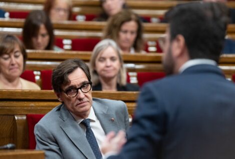 El PSC planea ofrecer a Junts y a ERC una quita de la deuda catalana con el FLA