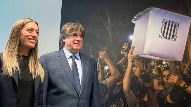 Puigdemont advierte al PSOE: la investidura pasará por Waterloo y Junts acatará su decisión