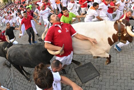 Los Miura cierran los encierros de San Fermín con seis heridos por contusiones y caídas