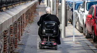 Scooter para minusválidos: normativa de circulación y tipología