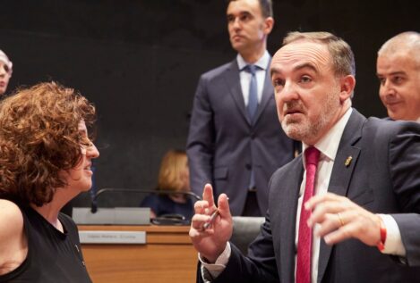PSOE, Bildu y Geroa Bai vetaron en 2024 investigar el contrato que salpica a Cerdán