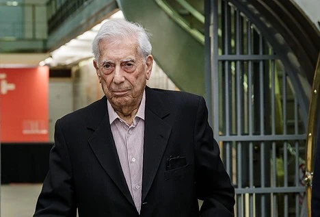 Mario Vargas Llosa, en horas bajas: su familia toma una drástica (y necesaria) decisión