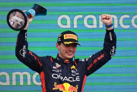 Verstappen conquista una nueva victoria en Silverstone, con Alonso y Sainz lejos del podio