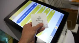 Encuentran las papeletas robadas por la noche en una sucursal de Correos de Extremadura