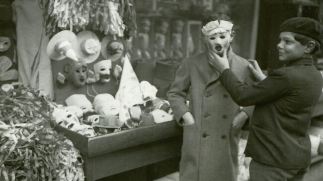 Las fotografías anónimas y enigmáticas de Michel Frizot