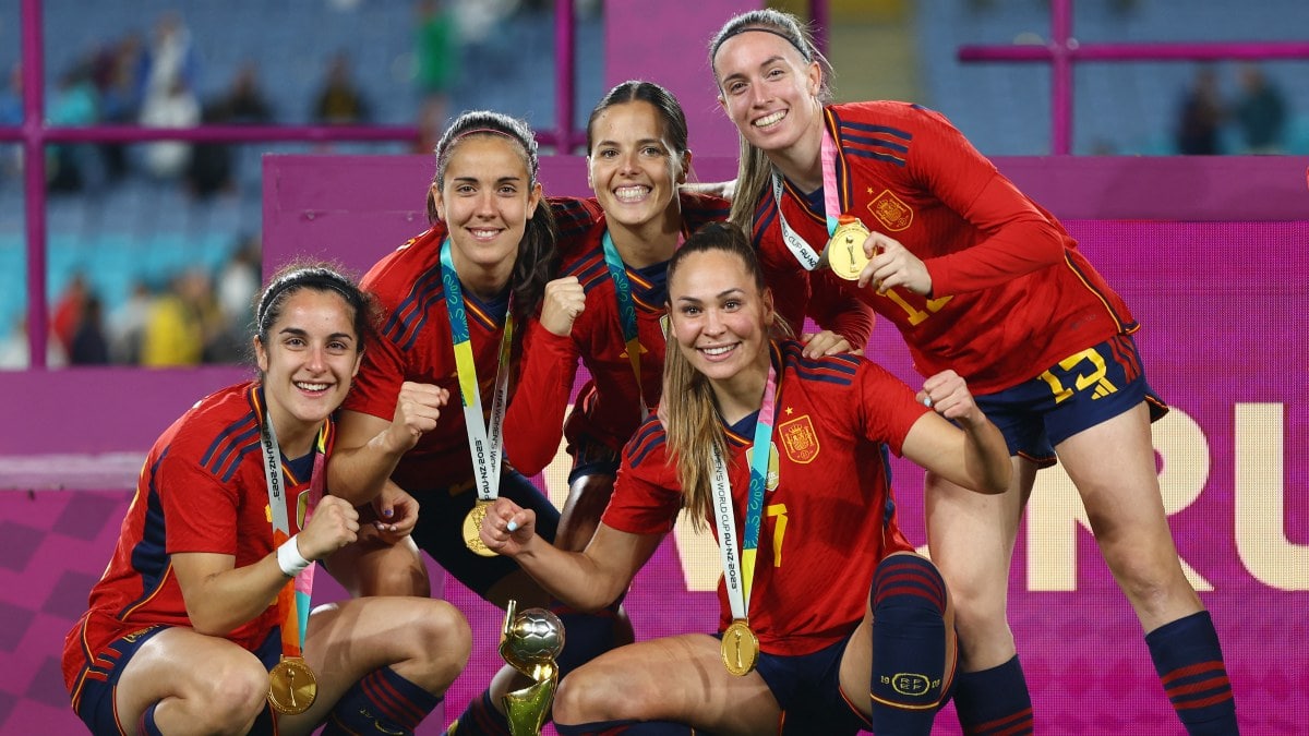 Políticos e instituciones celebran el triunfo de España en el Mundial femenino: «Es historia»