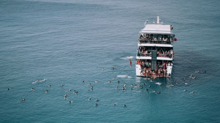 Multazo de 161.000 euros a una empresa de party boats ilegales en Magaluf
