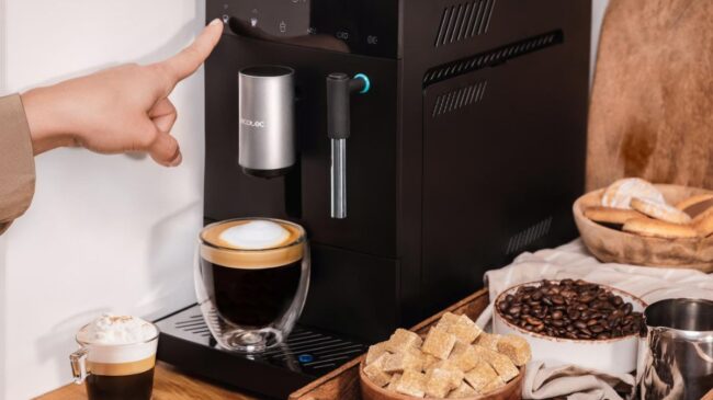 ¿Amante del café? Cecotec te lo pone fácil con esta cafetera automática que ahora tiene 100 euros de descuento