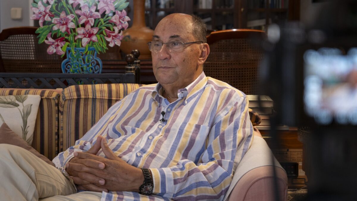 Vidal-Quadras reaparece en redes sociales después del intento de asesinato