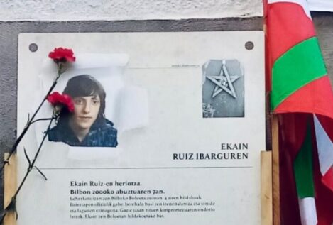 Críticas a Sortu, principal pata de Bildu, por homenajear en Bilbao a cuatro etarras muertos