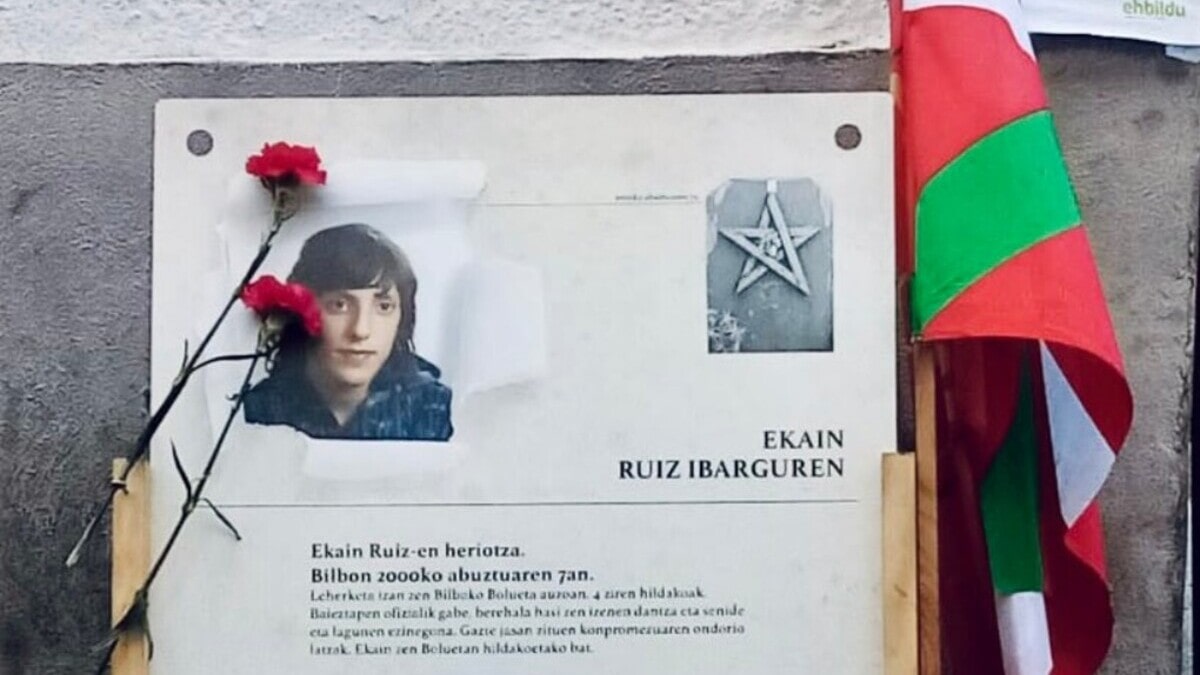 Críticas a Sortu, principal pata de Bildu, por homenajear en Bilbao a cuatro etarras muertos