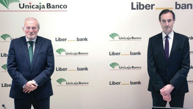 Unicaja, el banco que más ha aumentado el sueldo a su cúpula