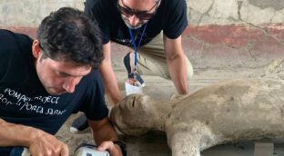 Un nuevo análisis químico de los calcos de Pompeya confirma las muertes por asfixia