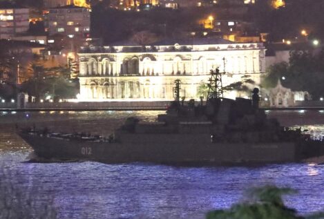 Ucrania deja «fuera de combate» un barco ruso en una importante base del Mar Negro