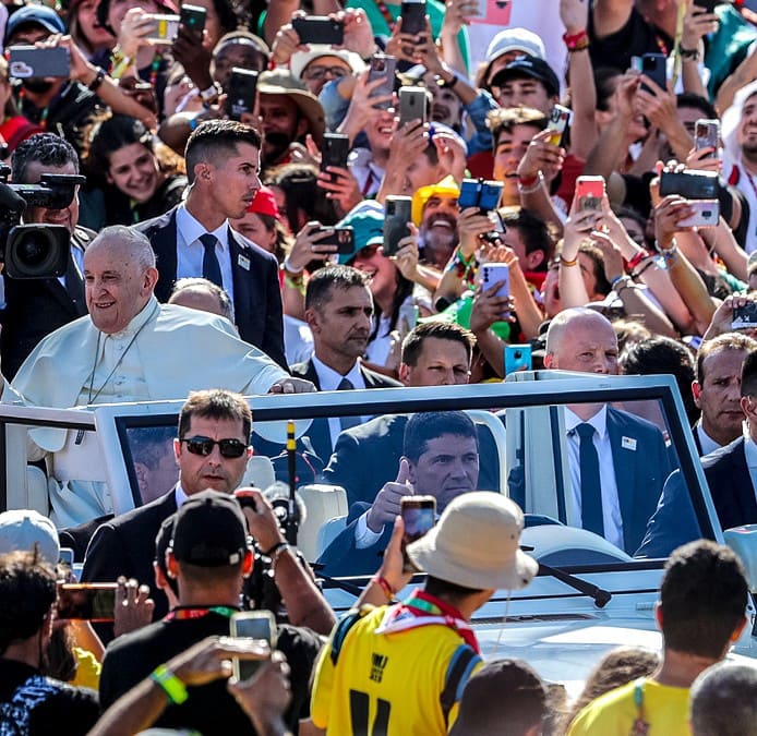 El papa Francisco habla sin tapujos en Lisboa de los problemas por resolver de la Iglesia