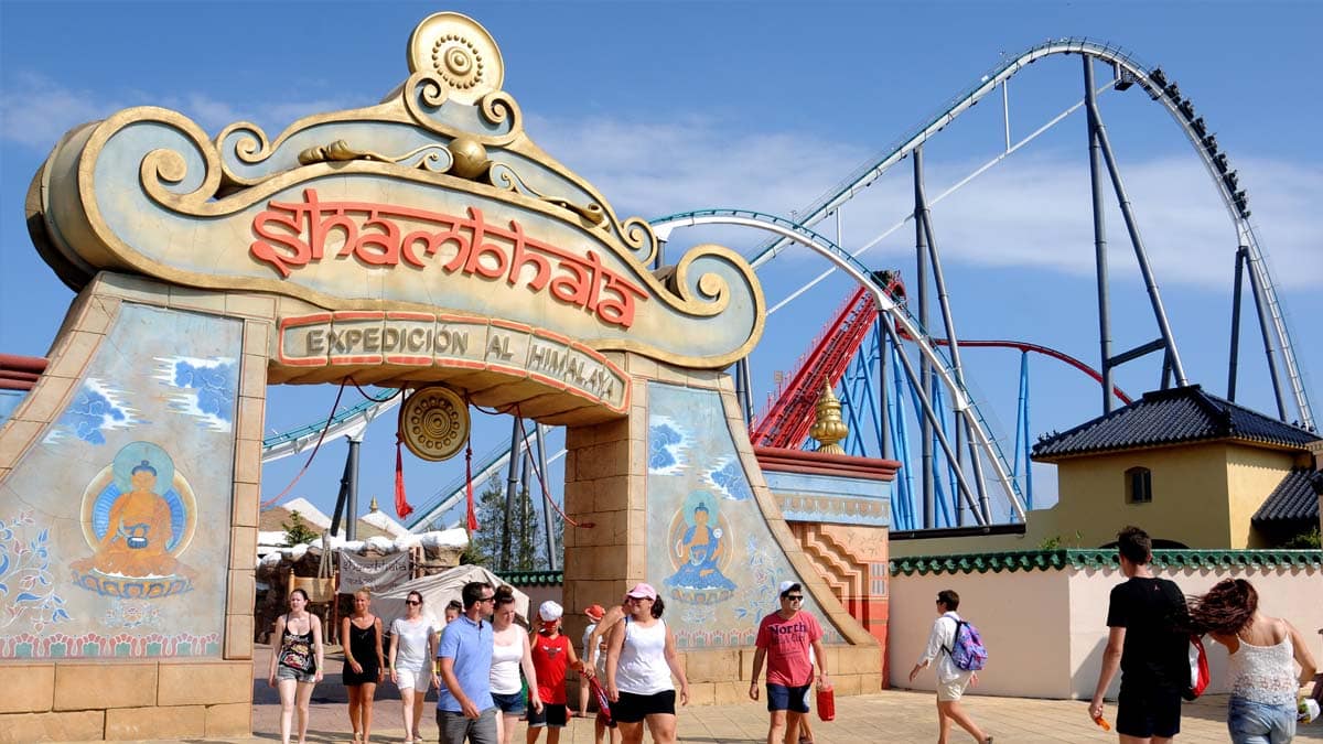 PortAventura World, el Museo del Prado y la Alhambra, entre los puntos turísticos más visitados de España