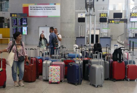 España recibió 53,49 millones de pasajeros internacionales en julio, un 21,6% más