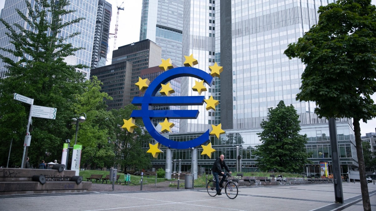 El BCE doblega las expectativas y logra que el euríbor frene su hundimiento